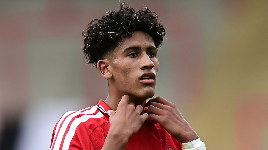 1789988549_skysports-jj-gabriel-manchester-united_7352292.jpg
