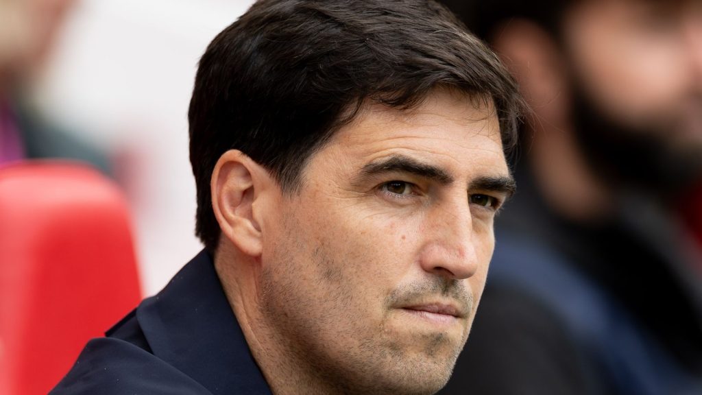 skysports-andoni-iraola-liverpool_7339560.jpg