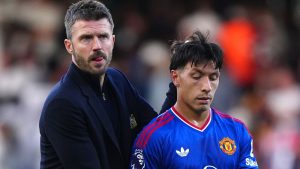 skysports-michael-carrick-lisandro-martinez_7357426.jpg